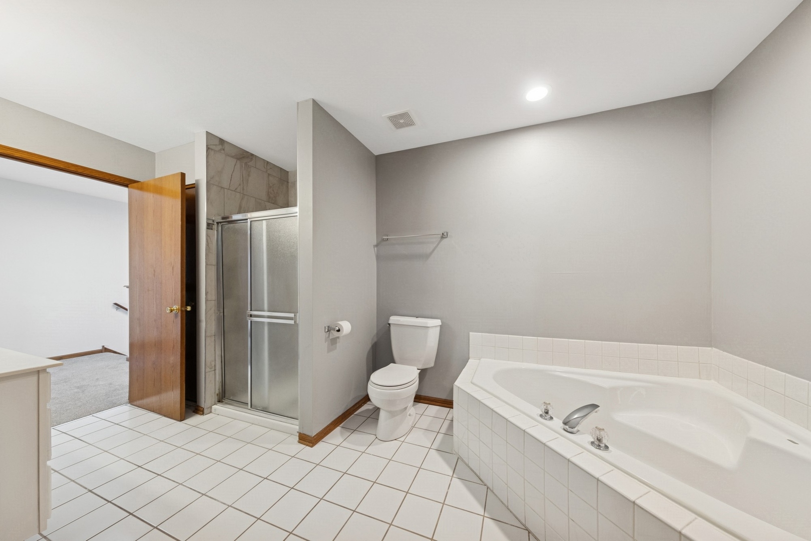 10956 S 76th Avenue Unit: F