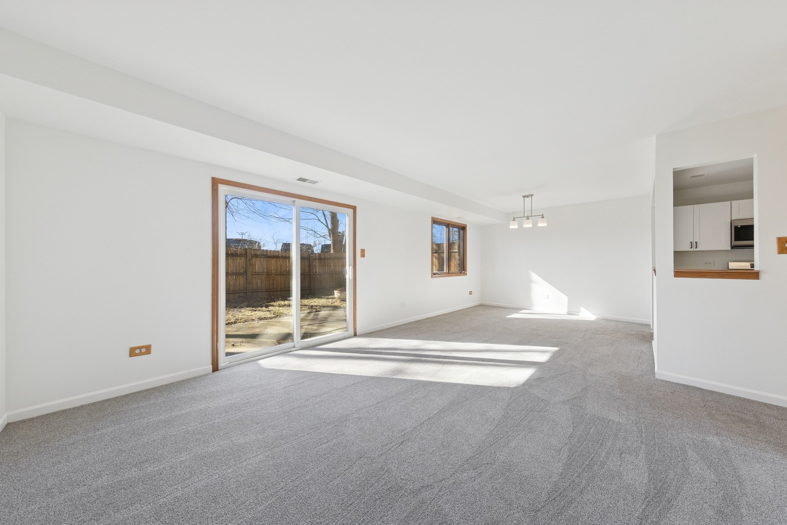 10956 S 76th Avenue Unit: F