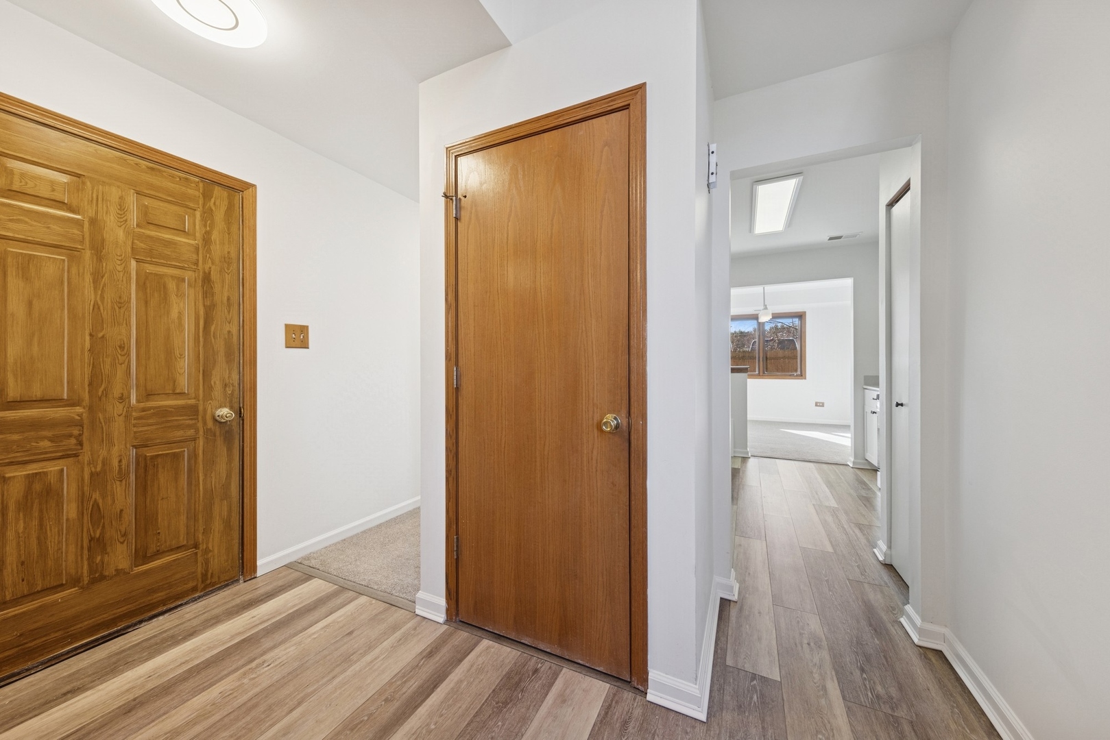 10956 S 76th Avenue Unit: F