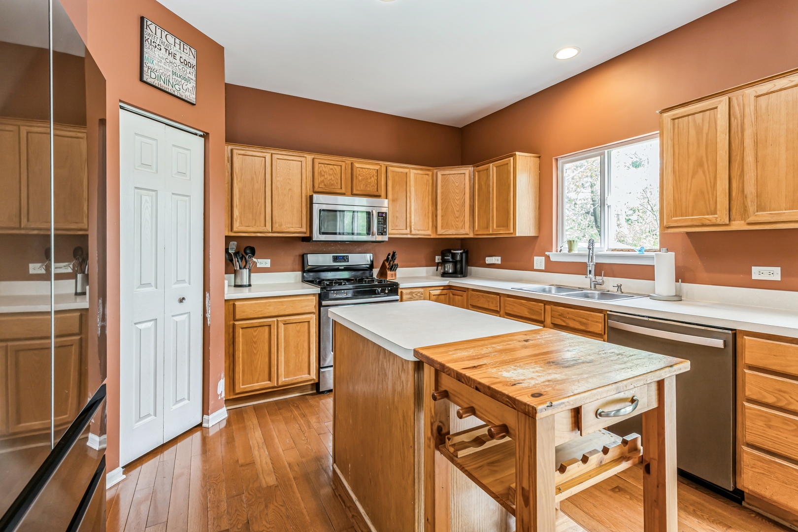 261 CLOVER CHASE Circle