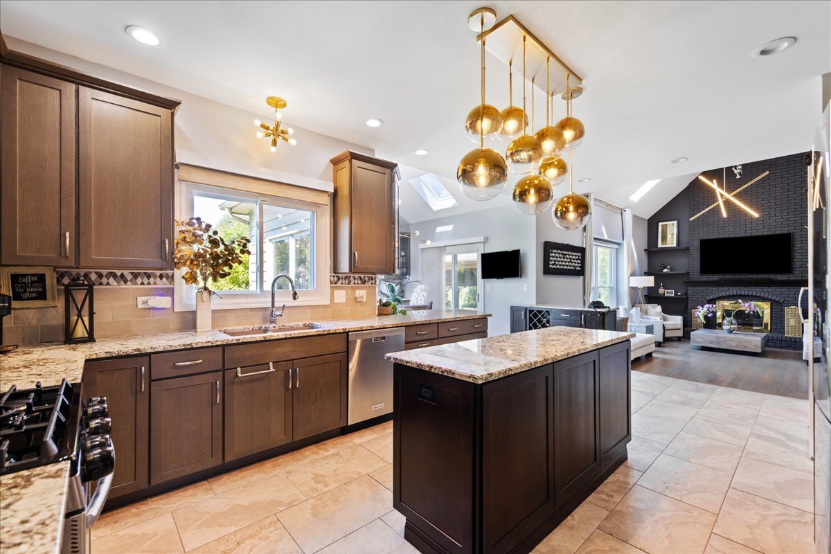 1411 Frenchmans Bend Drive
