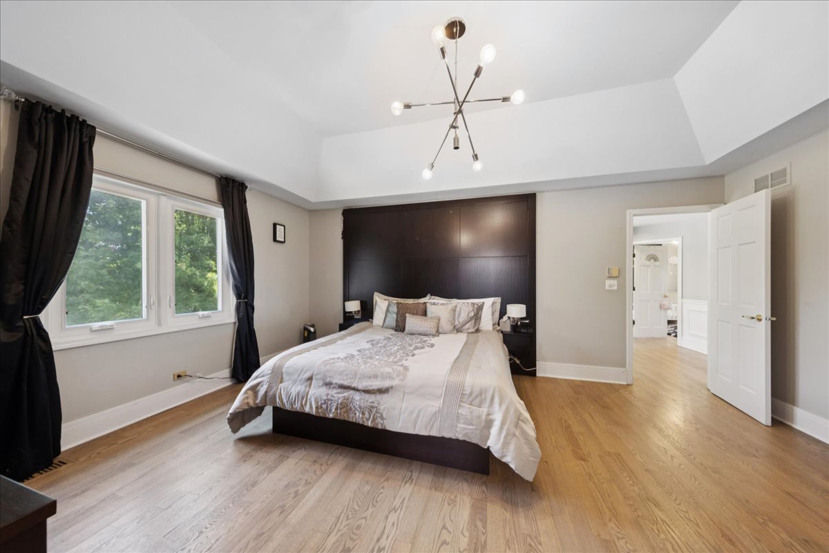 1411 Frenchmans Bend Drive