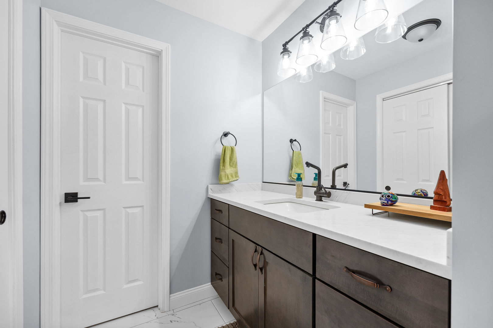 908 BRANTWOOD Avenue