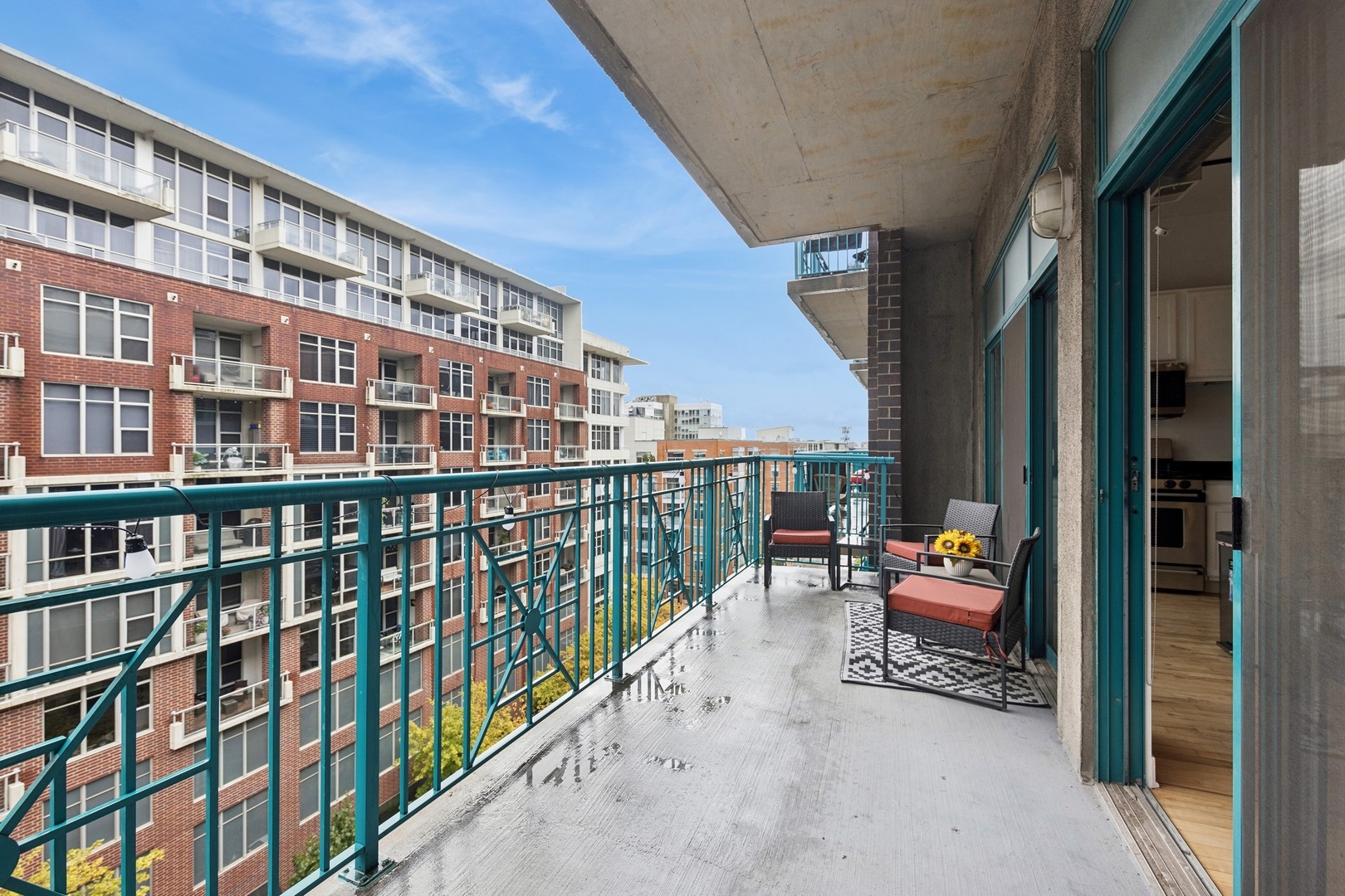 910 W Madison Street Unit: 704