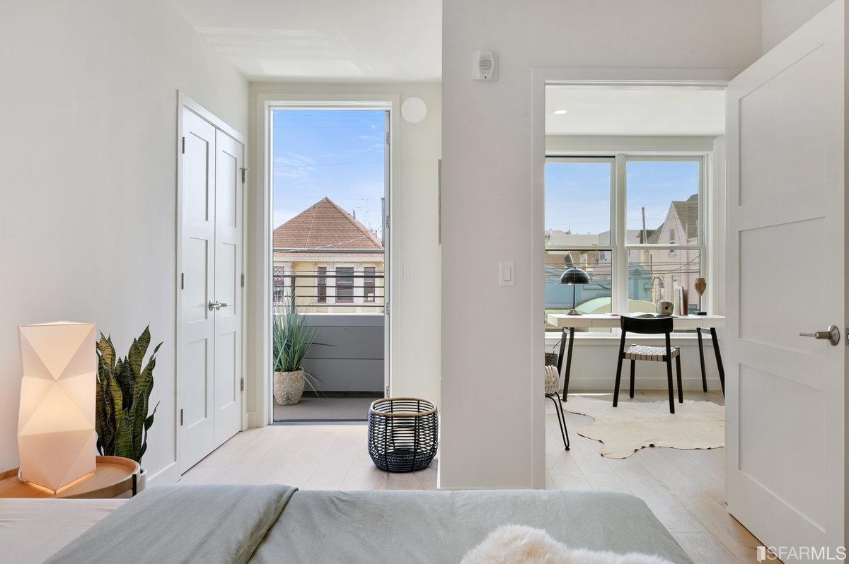 2224 Clement Street Unit: 102