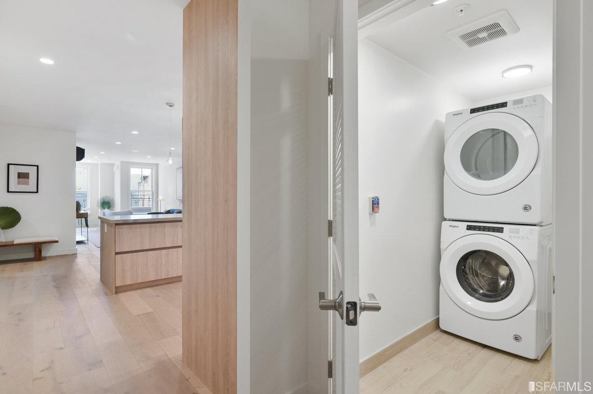 2224 Clement Street Unit: 102