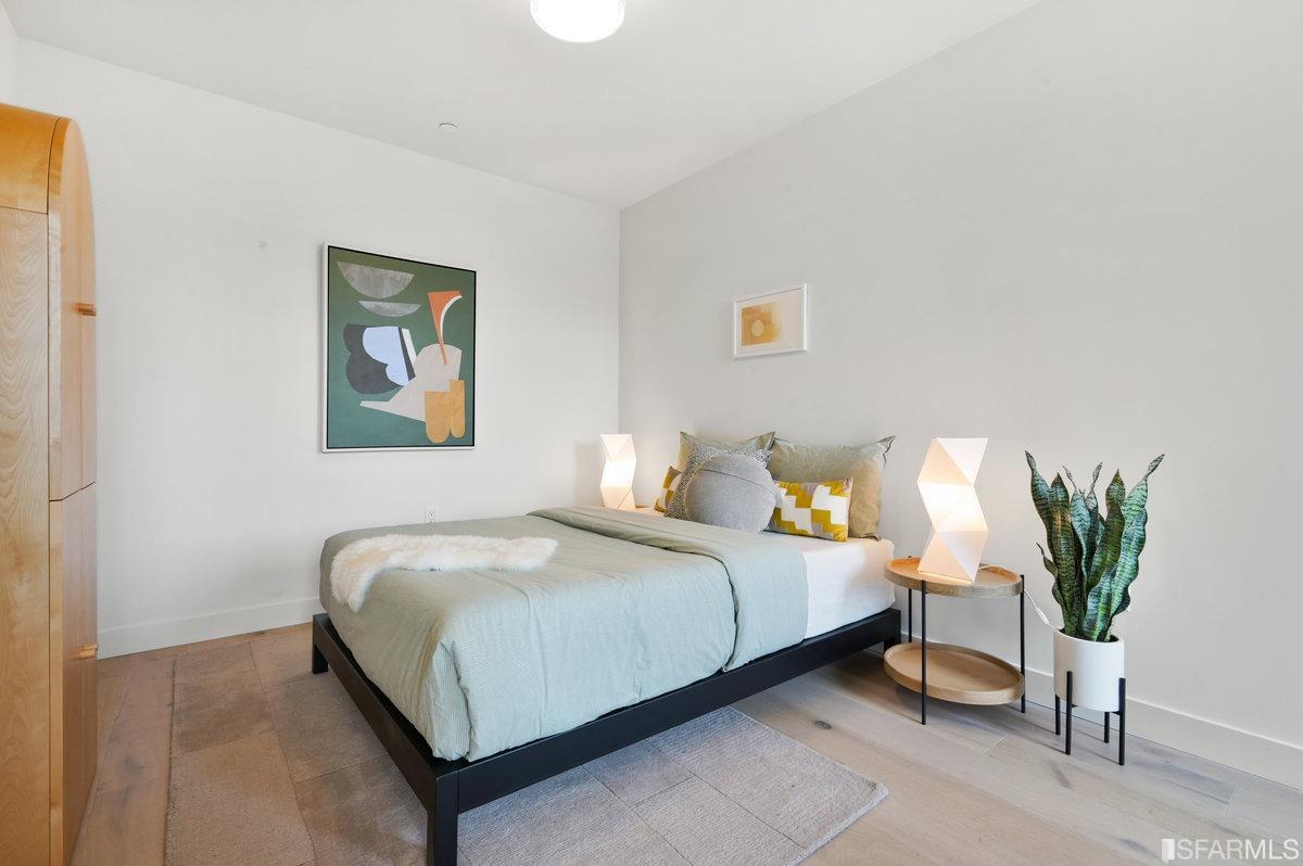 2224 Clement Street Unit: 102