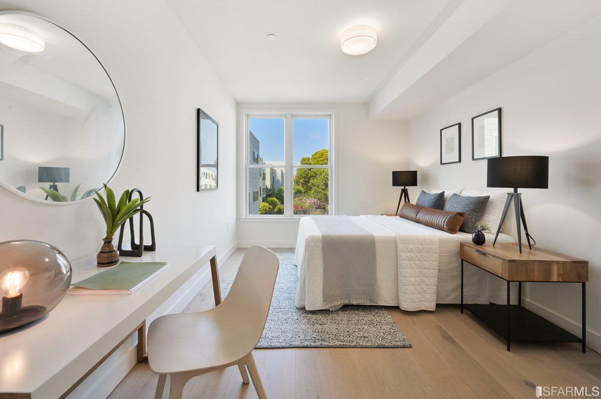 2224 Clement Street Unit: 102