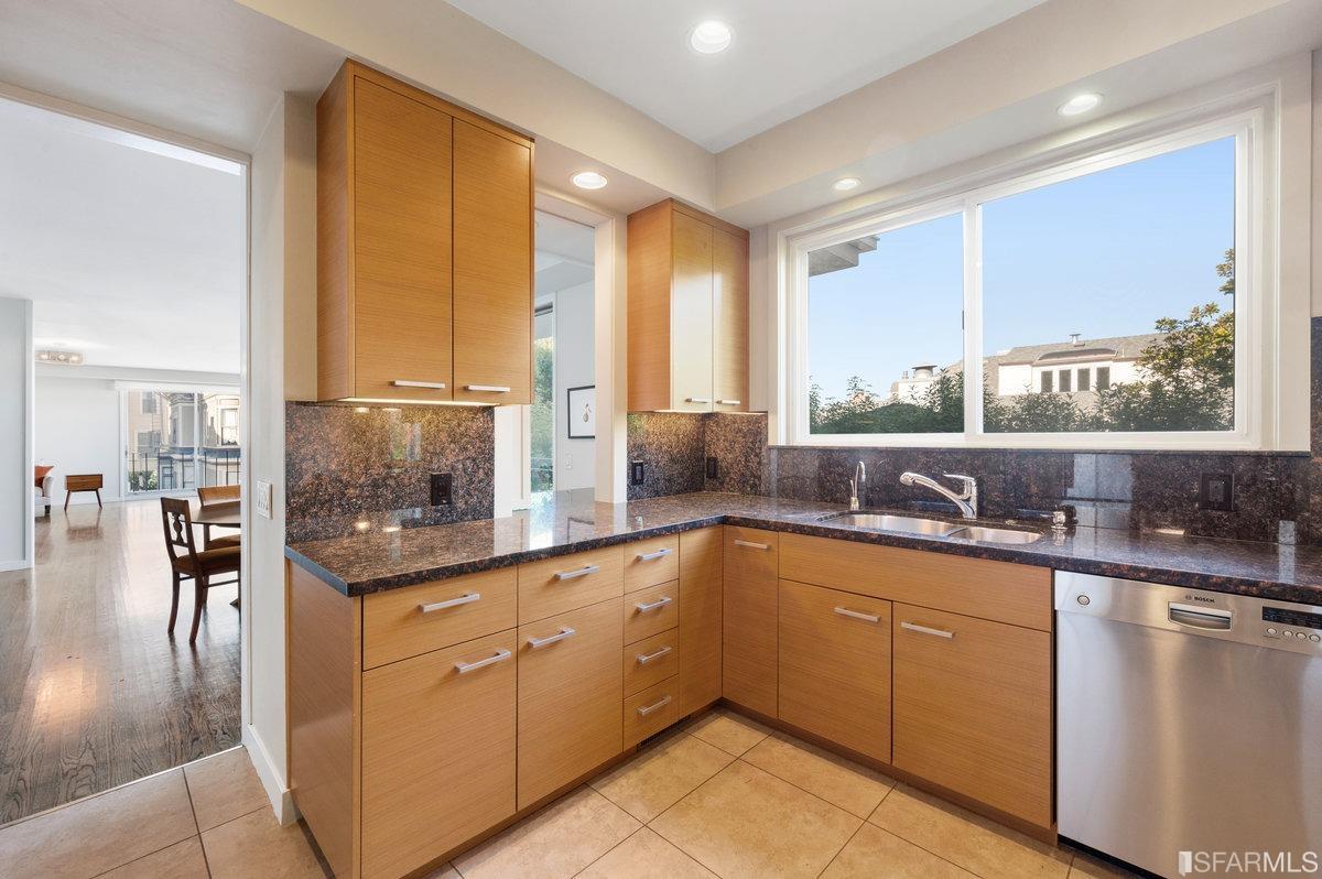 1790 Vallejo Street Unit: 1