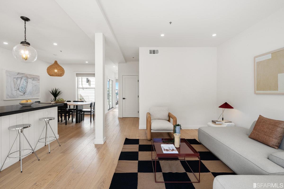 579 27th Street Unit: C