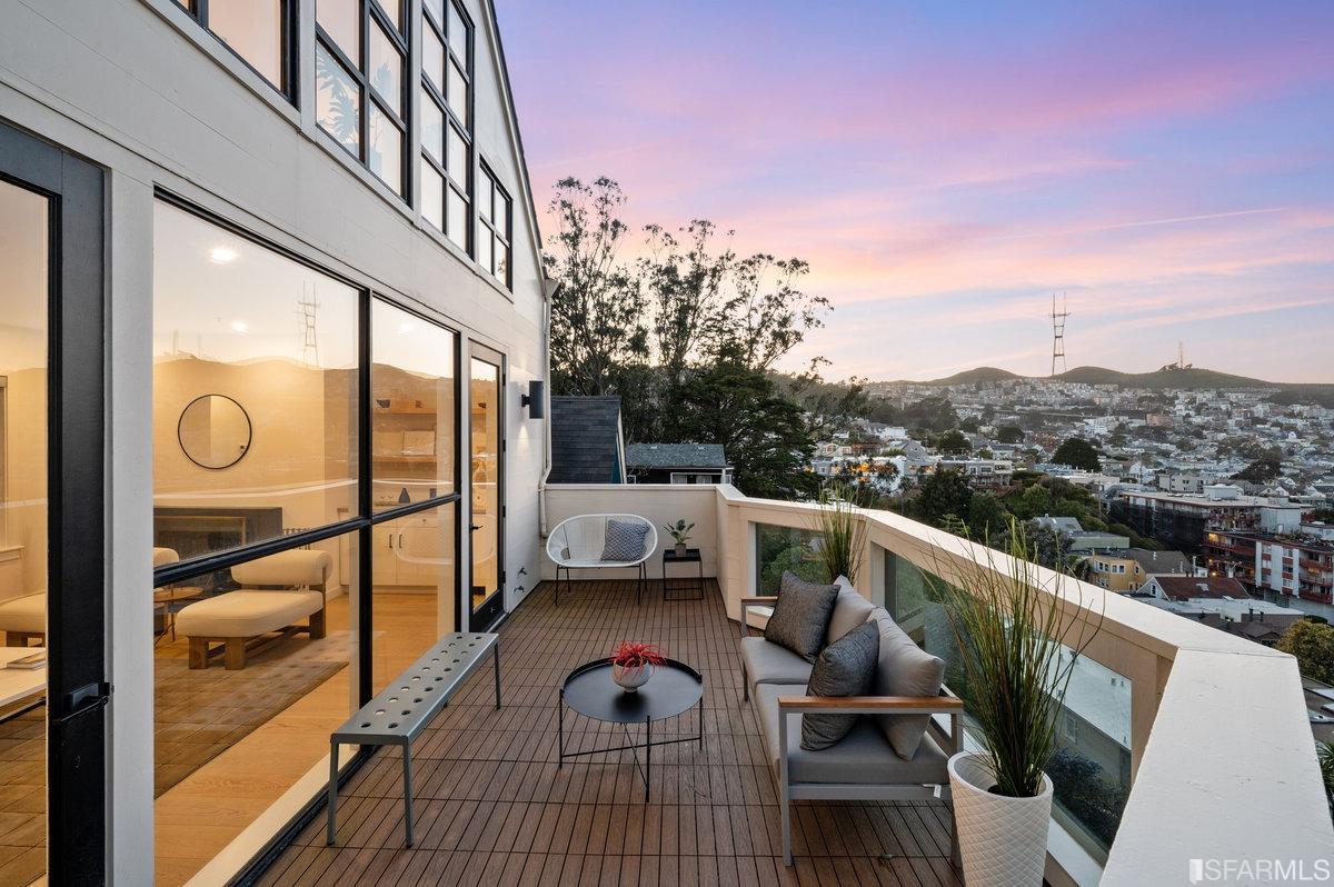 579 27th Street Unit: C