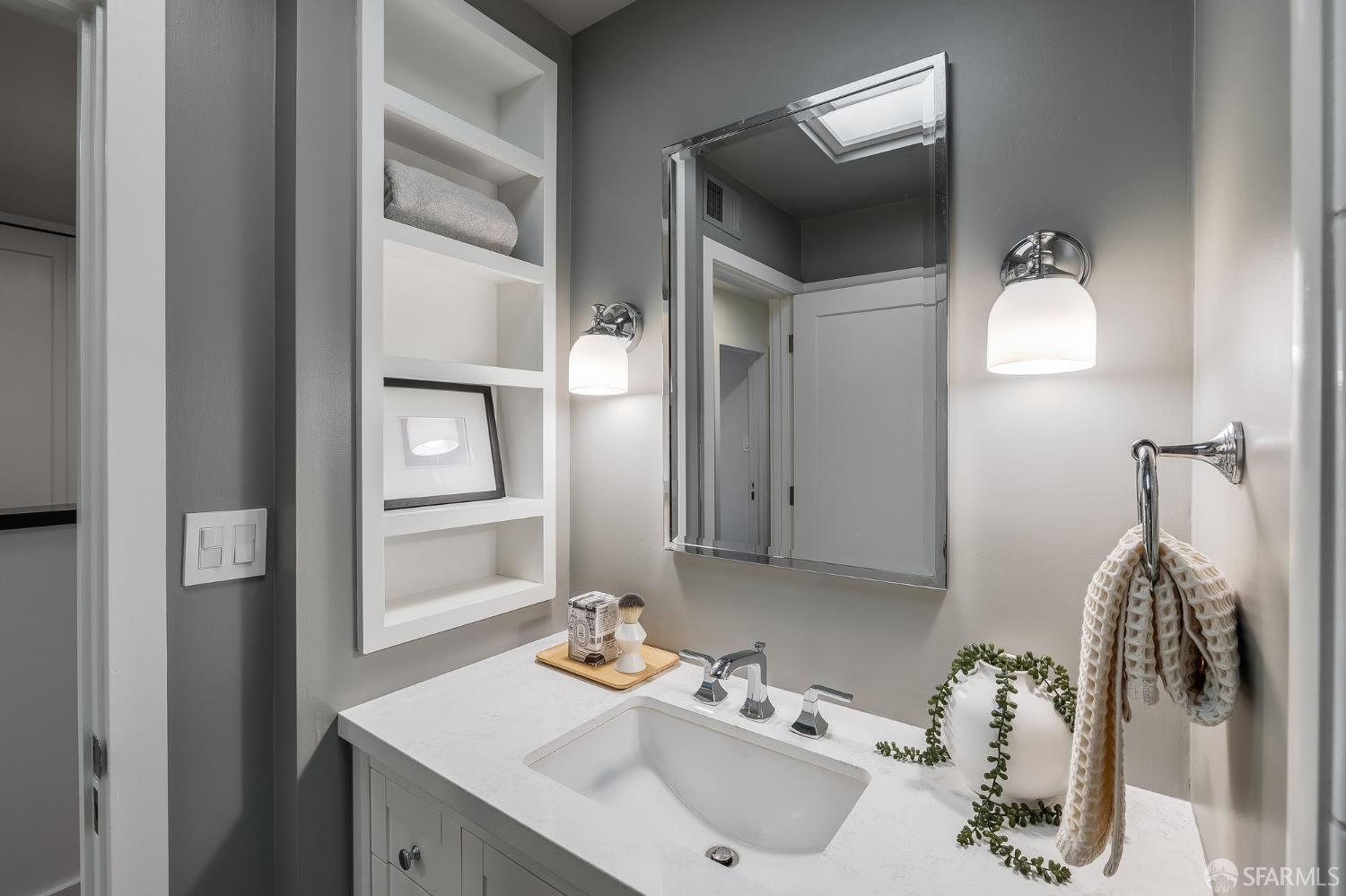 2757 Greenwich Street