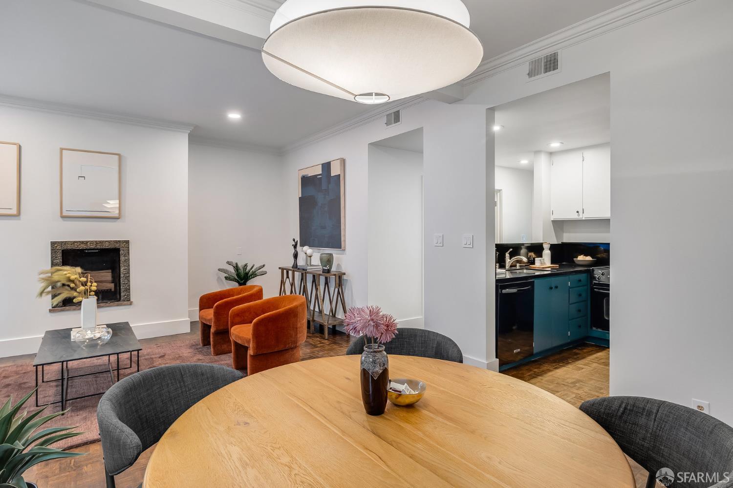 2757 Greenwich Street