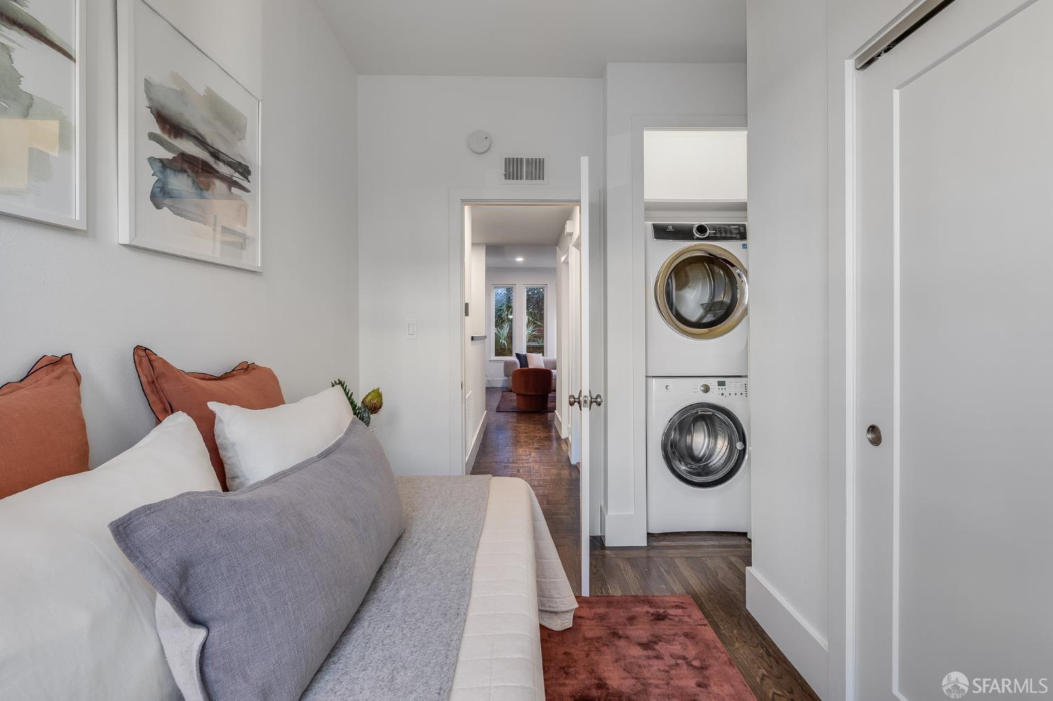 2757 Greenwich Street