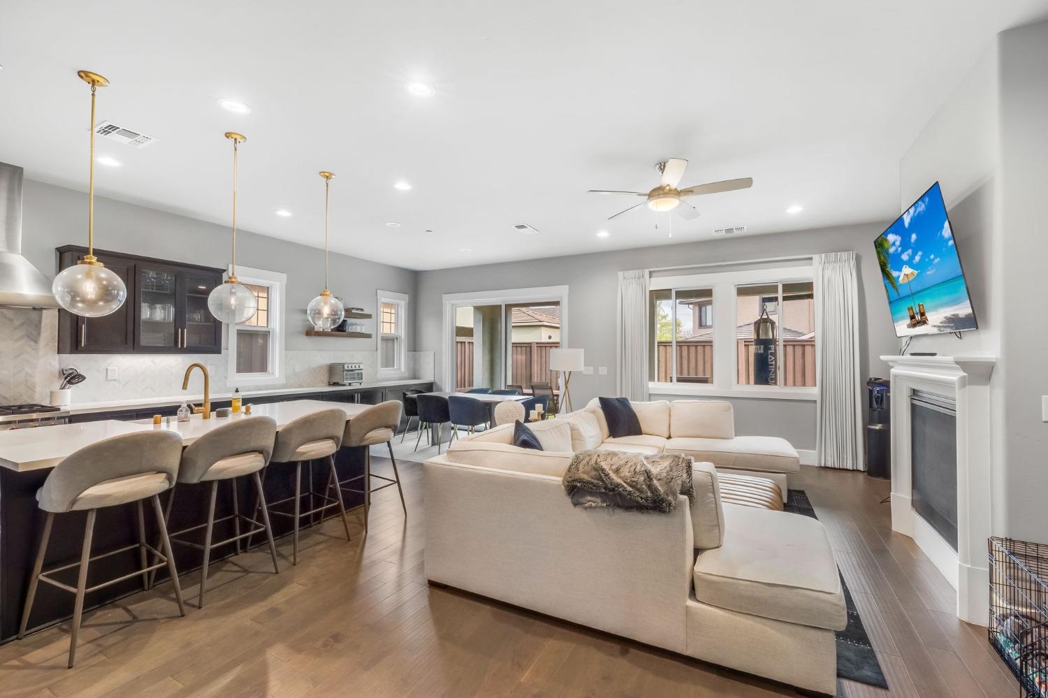 5079 Sutter Park Way