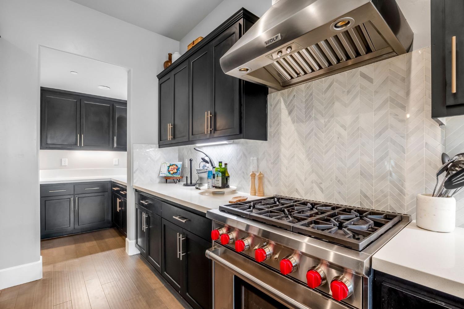 5079 Sutter Park Way