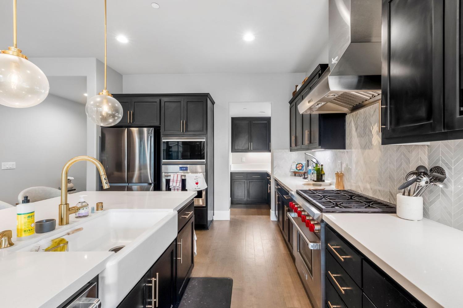 5079 Sutter Park Way