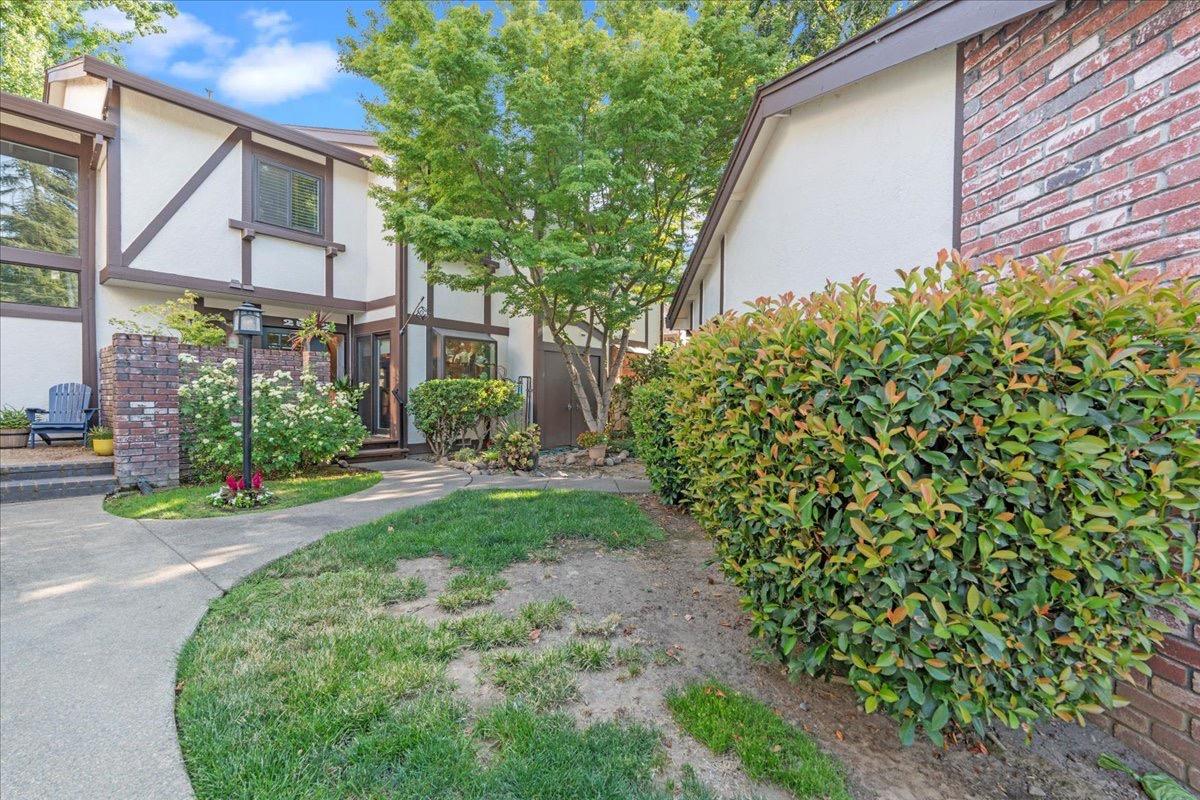 2522 Exeter Square Lane