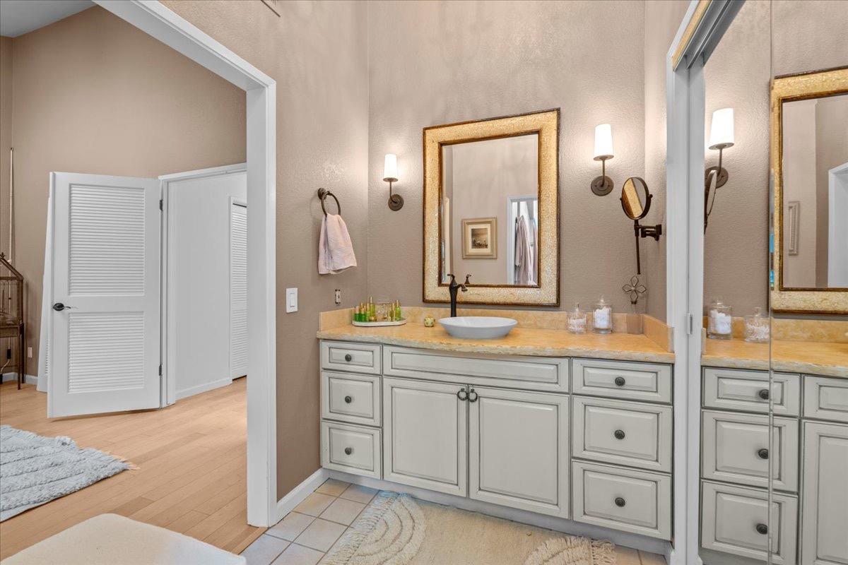 2522 Exeter Square Lane