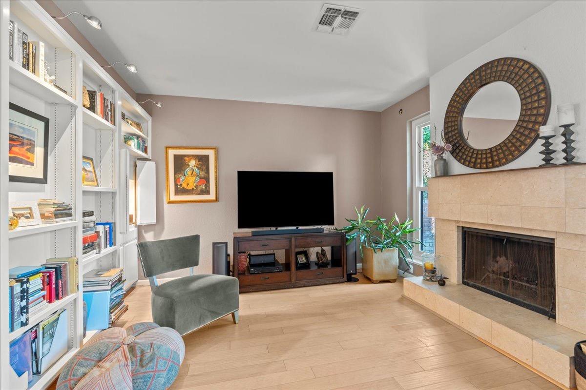 2522 Exeter Square Lane