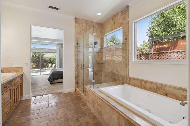 3710 Esperanza Drive