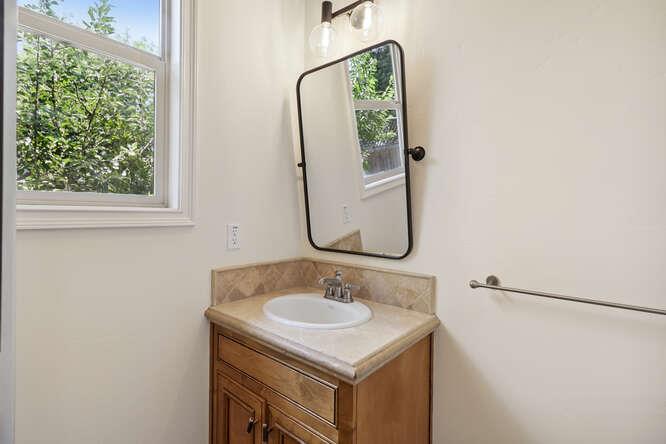 3710 Esperanza Drive