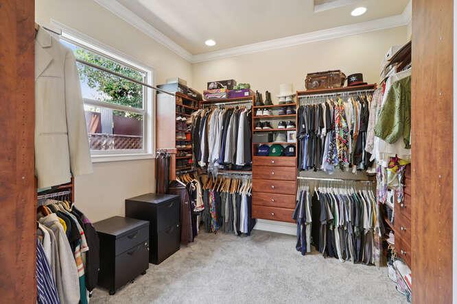 3710 Esperanza Drive