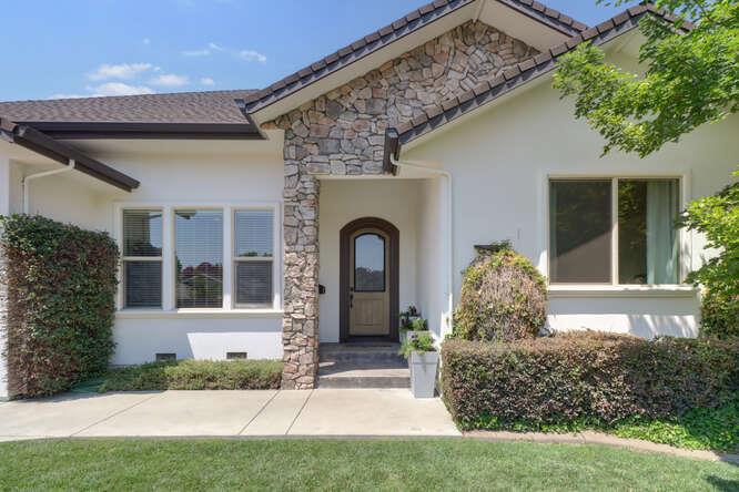 3710 Esperanza Drive