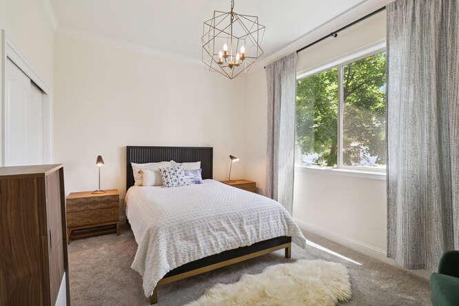 3710 Esperanza Drive