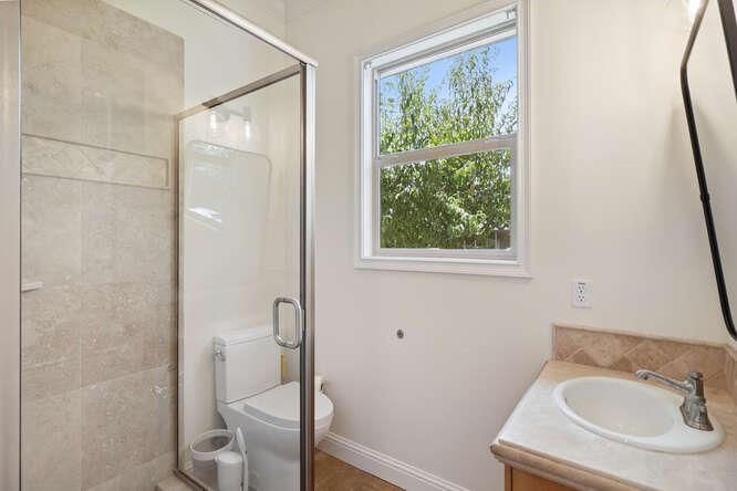 3710 Esperanza Drive