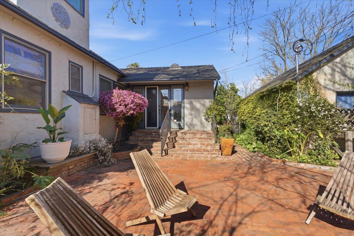 2769 Harkness Street