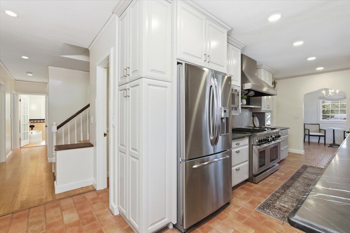 2769 Harkness Street