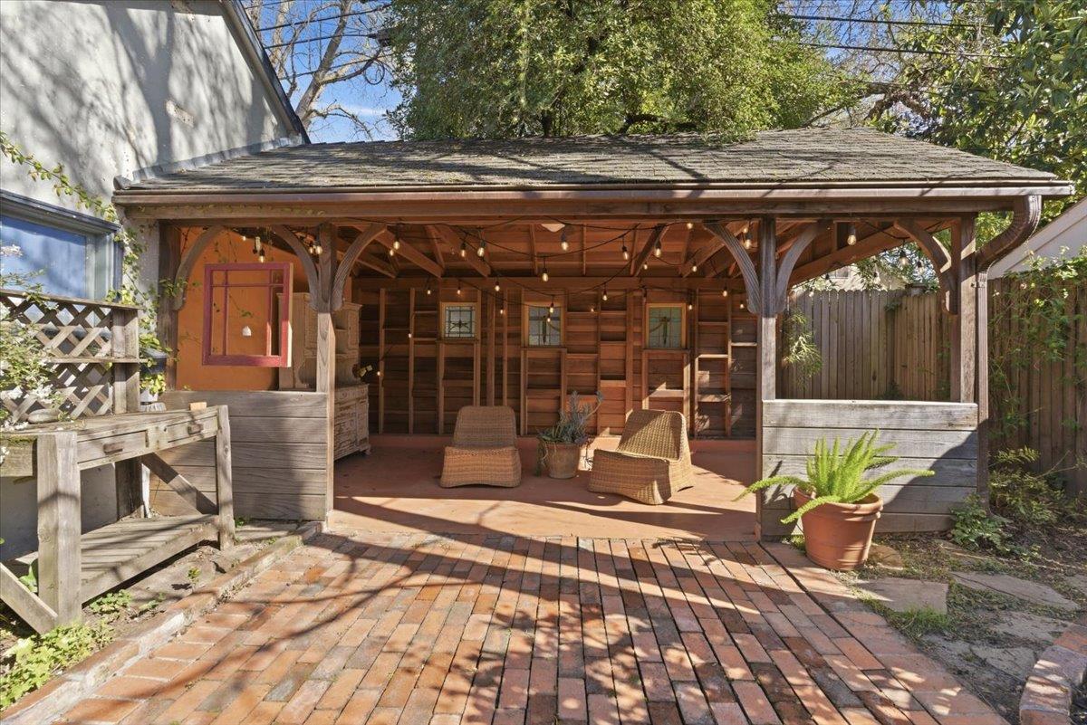 2769 Harkness Street