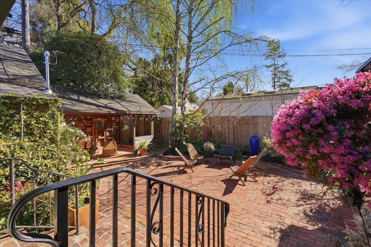 2769 Harkness Street