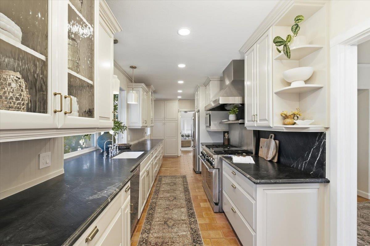 2769 Harkness Street