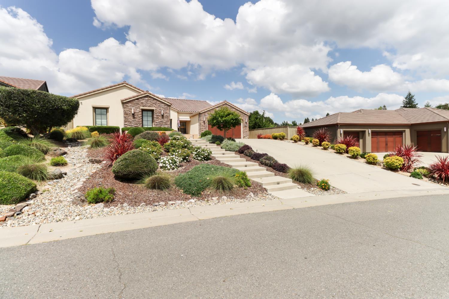3545 Serramont Court