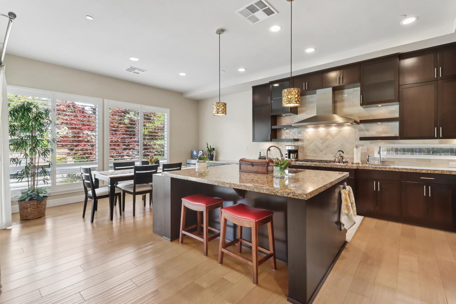 3545 Serramont Court