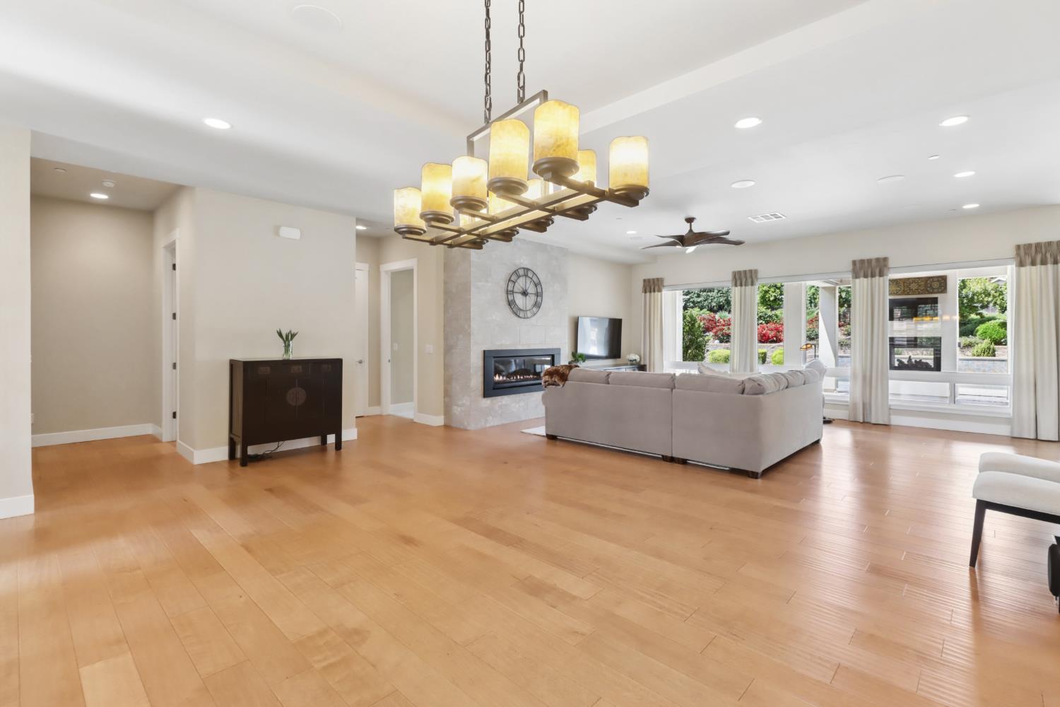 3545 Serramont Court