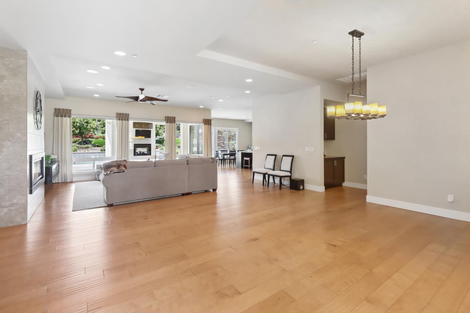 3545 Serramont Court