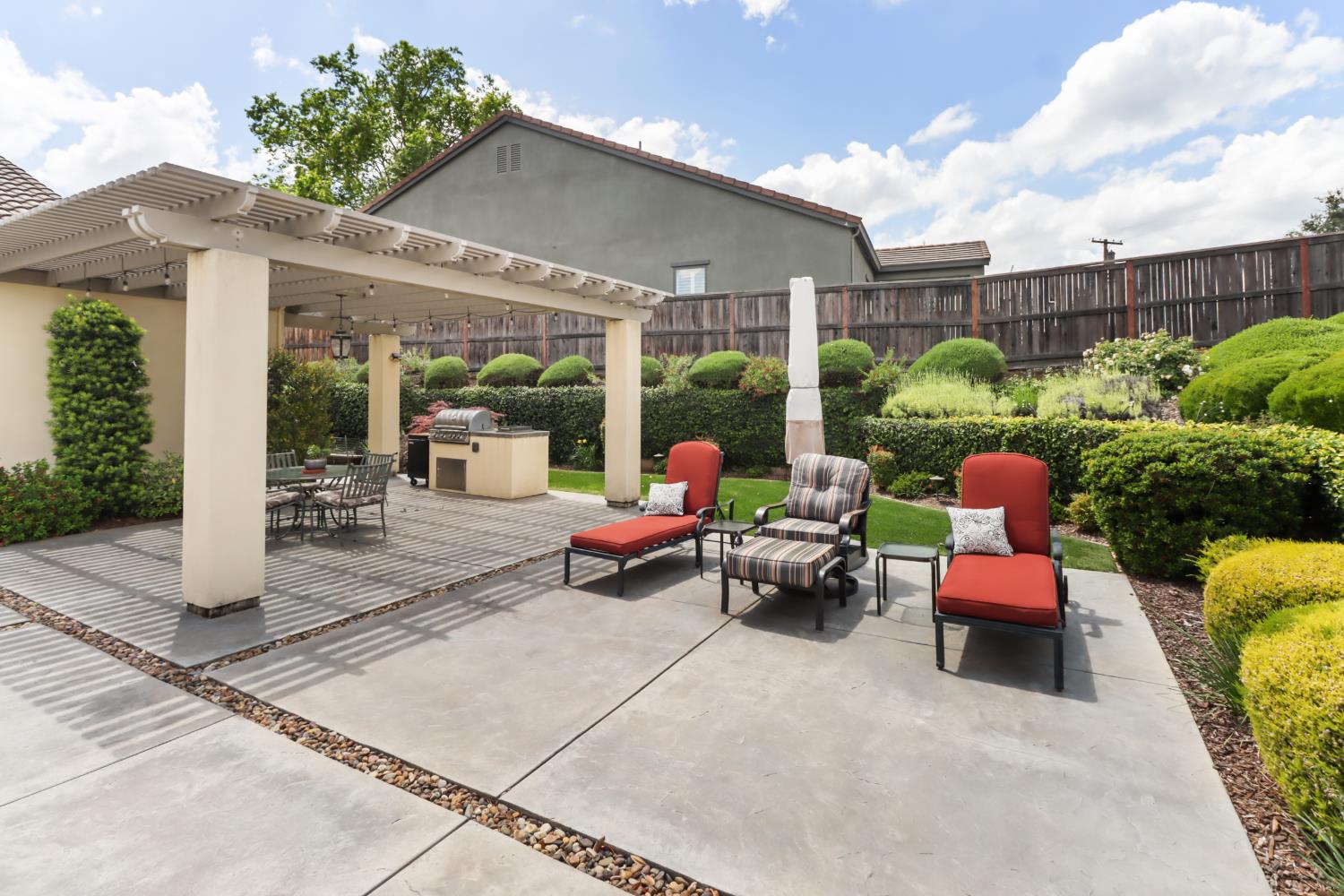 3545 Serramont Court