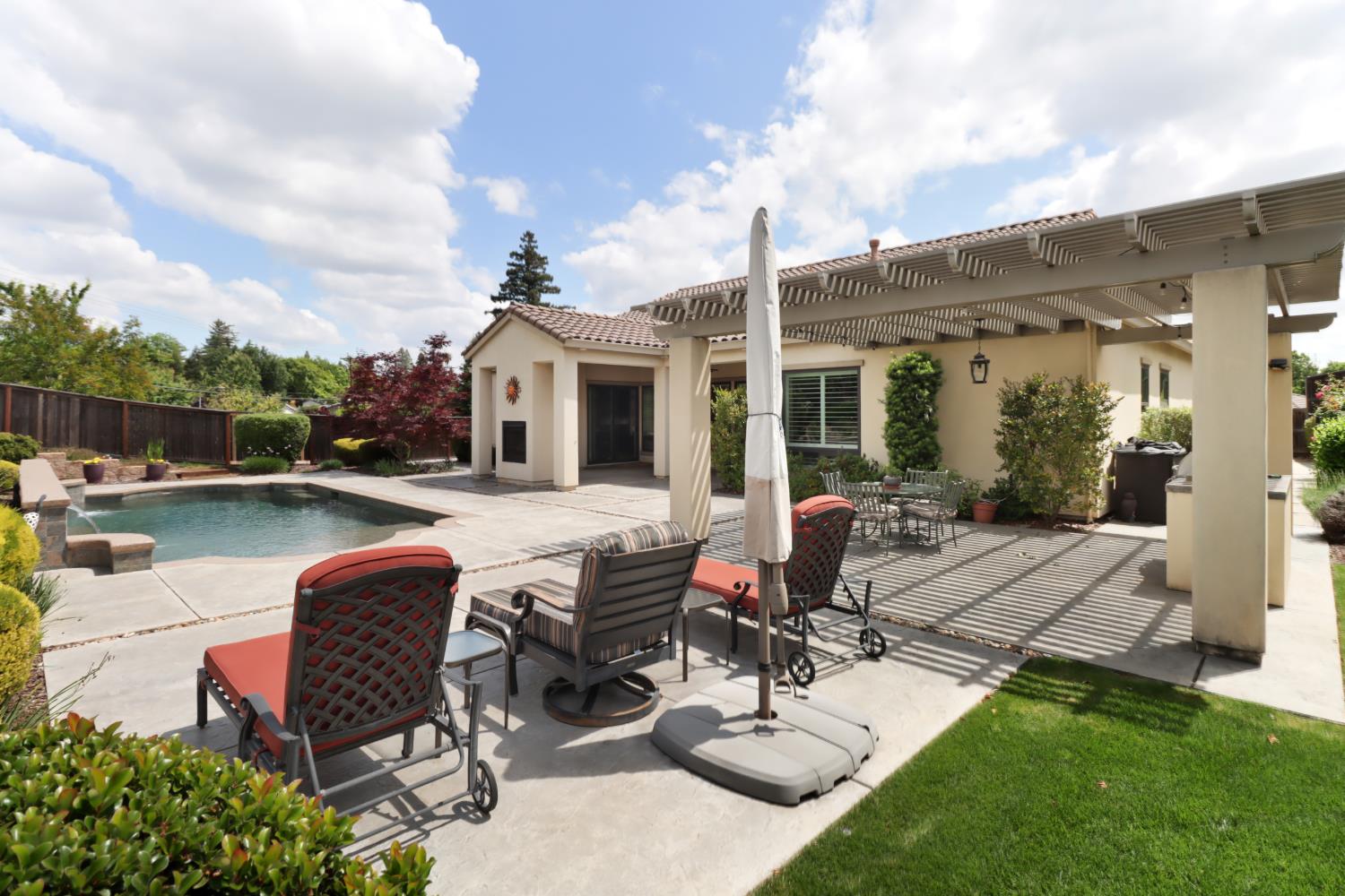 3545 Serramont Court
