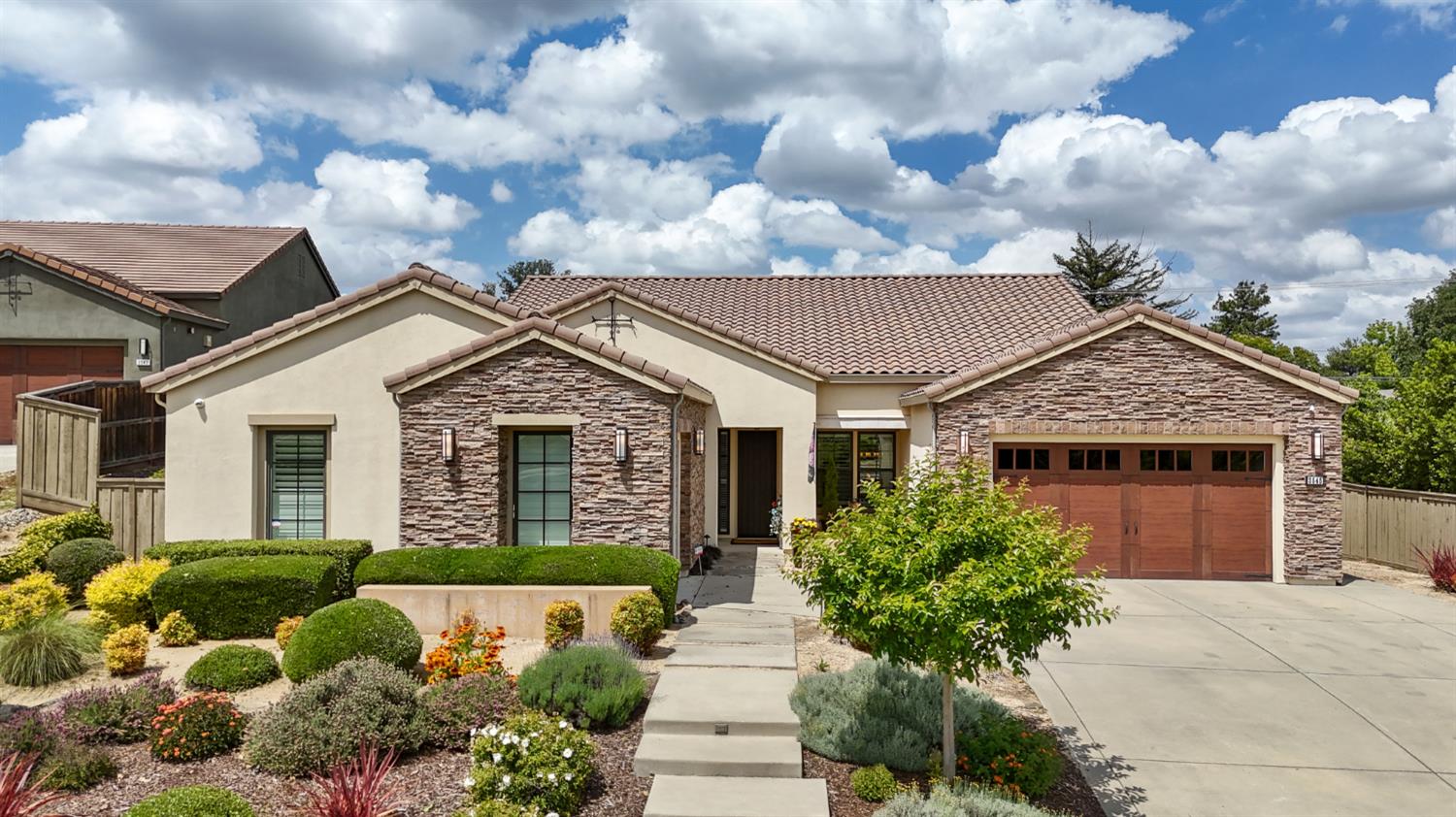 3545 Serramont Court