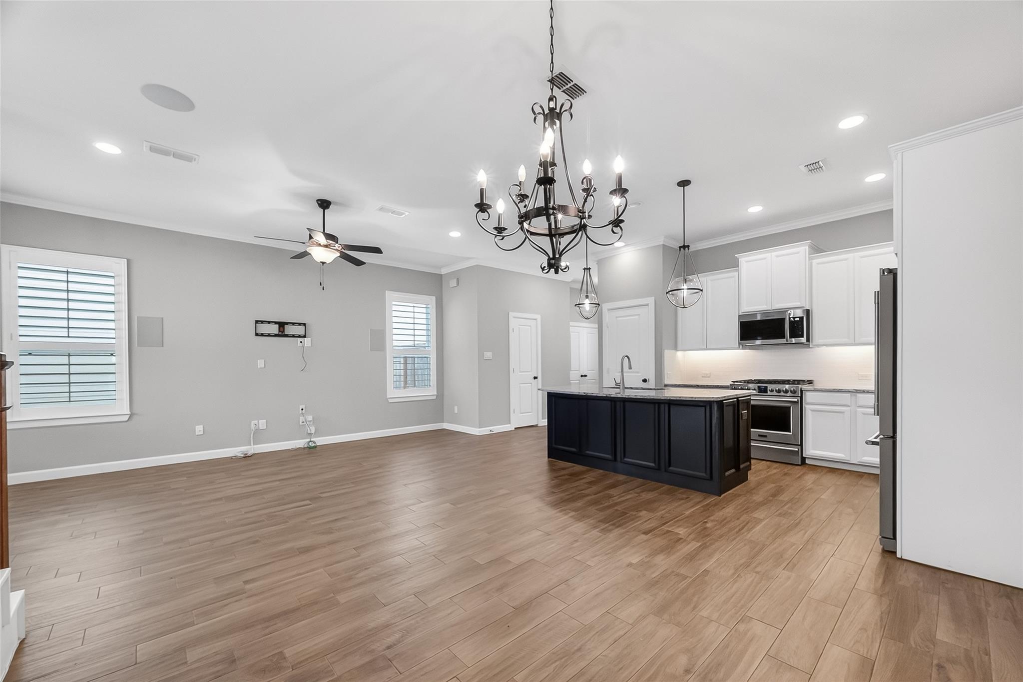 6034 Dark Kite Trail