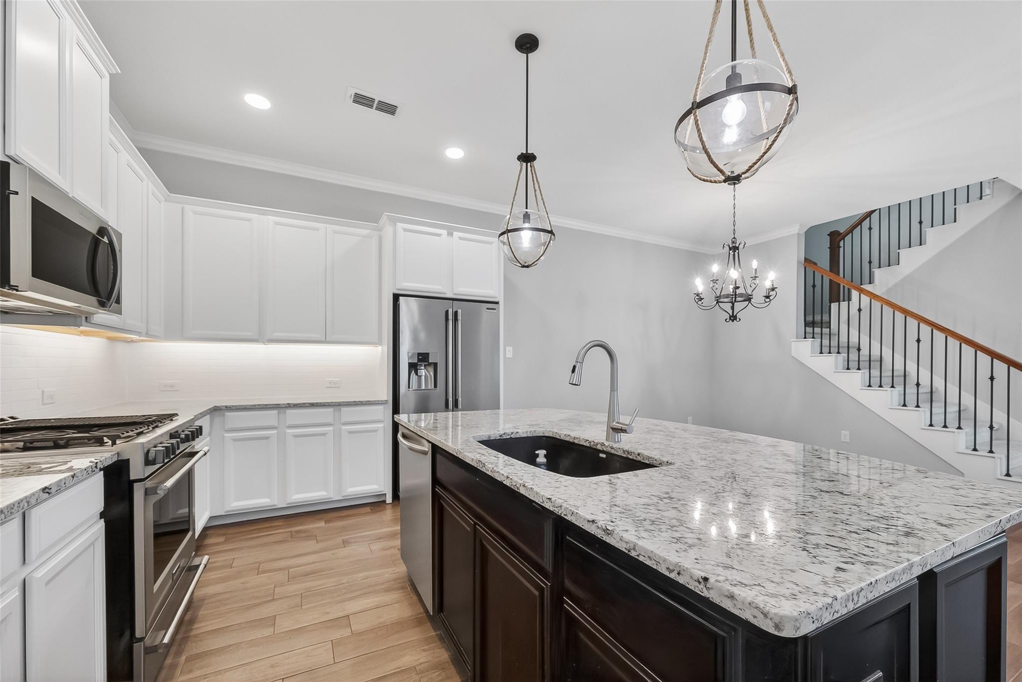 6034 Dark Kite Trail