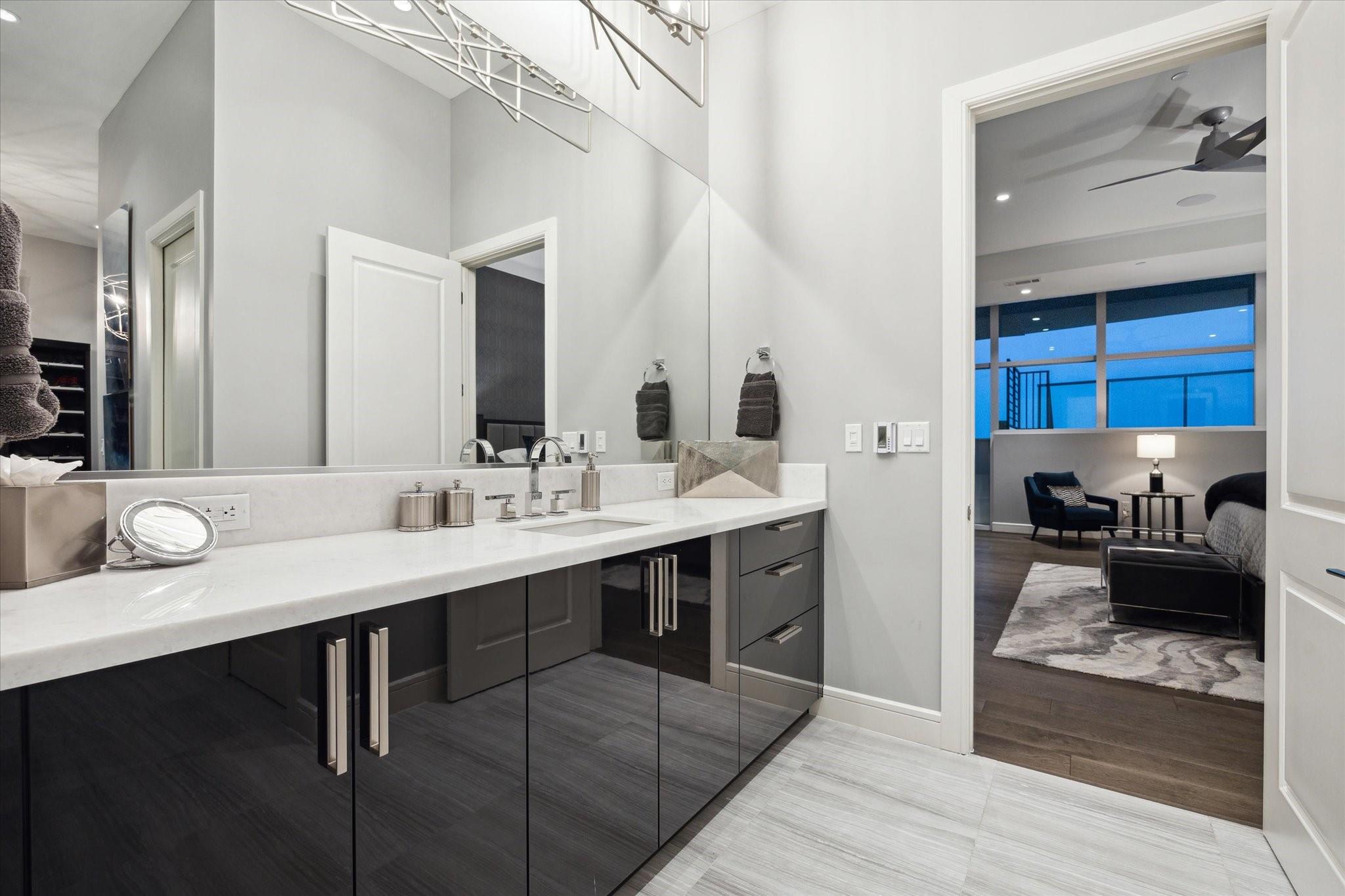4521 San Felipe Street # 3202