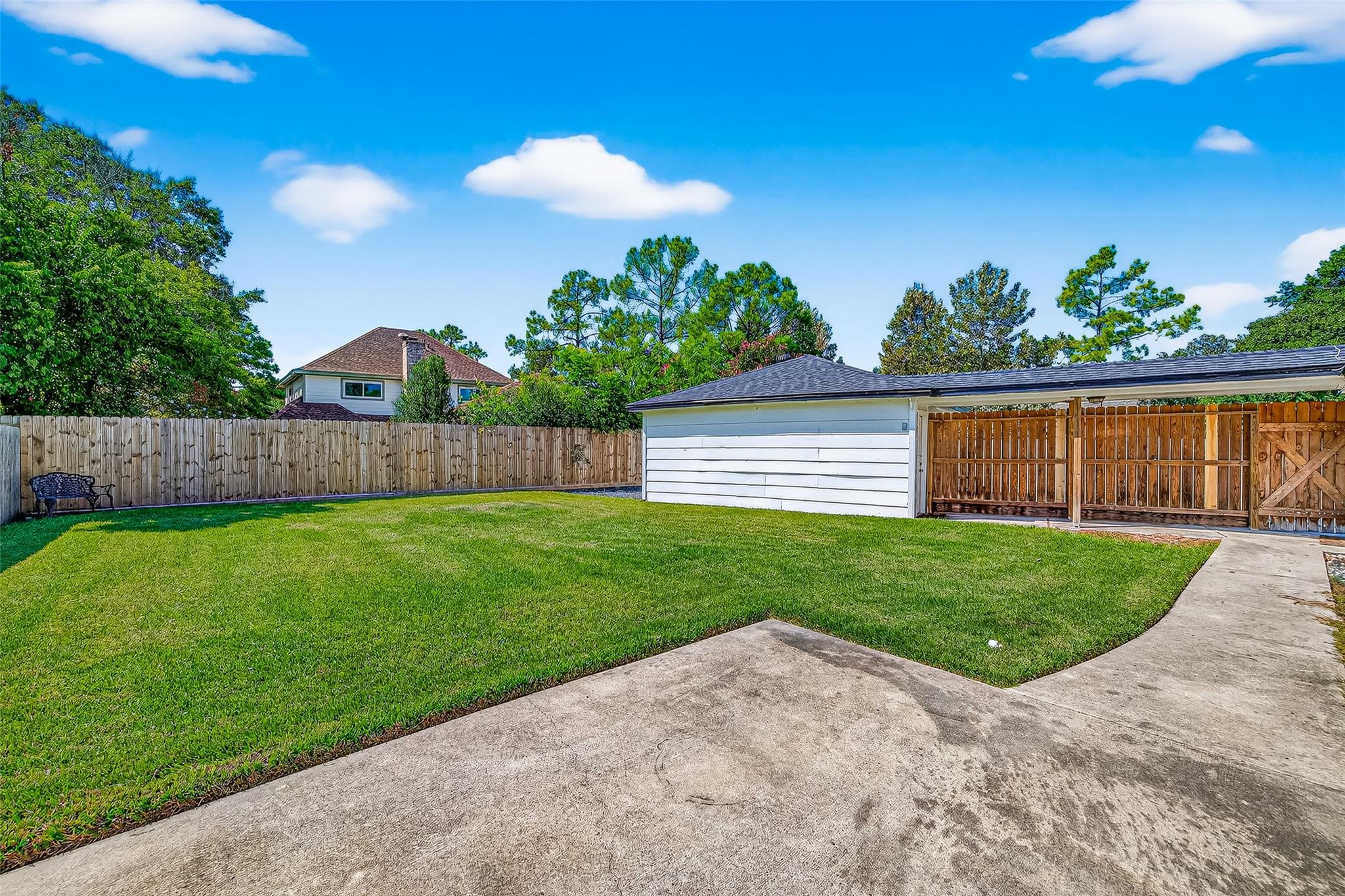 10935 Piping Rock Lane