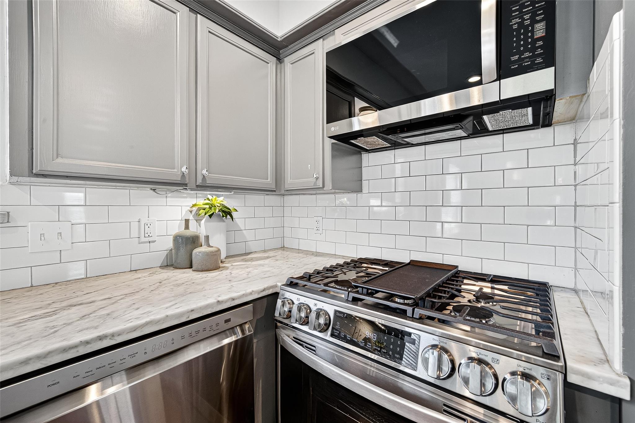 10935 Piping Rock Lane