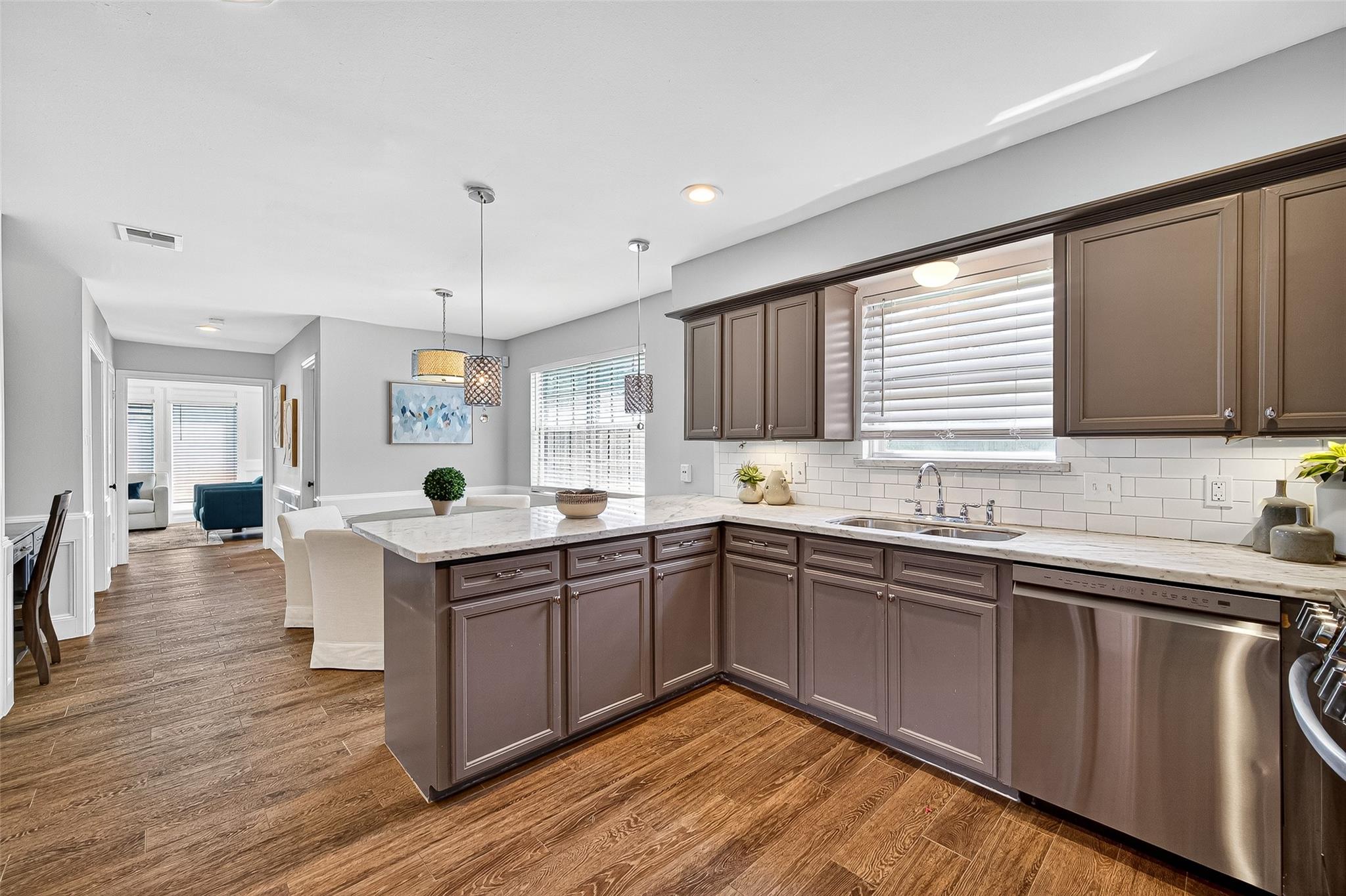 10935 Piping Rock Lane