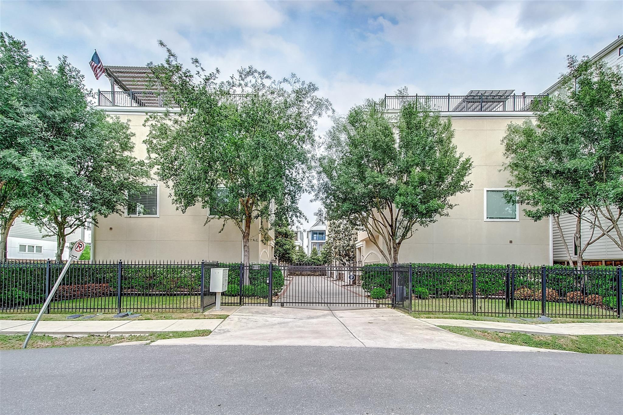 1213 W 15th 1/2 Street # C