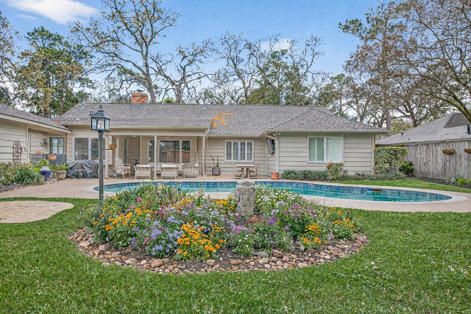 10122 Pine Forest Road